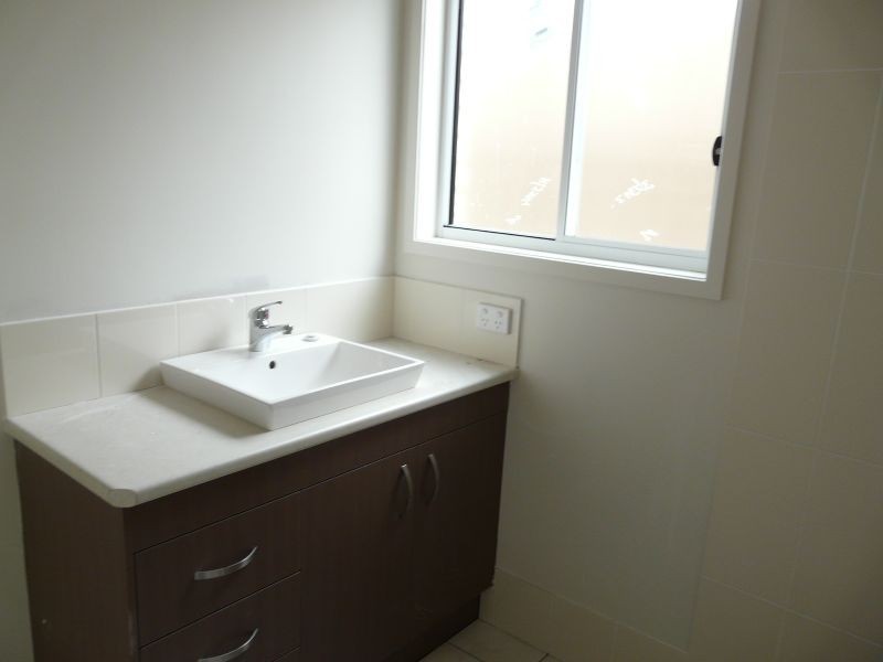 10 Daintree Place, Springfield Lakes QLD 4300