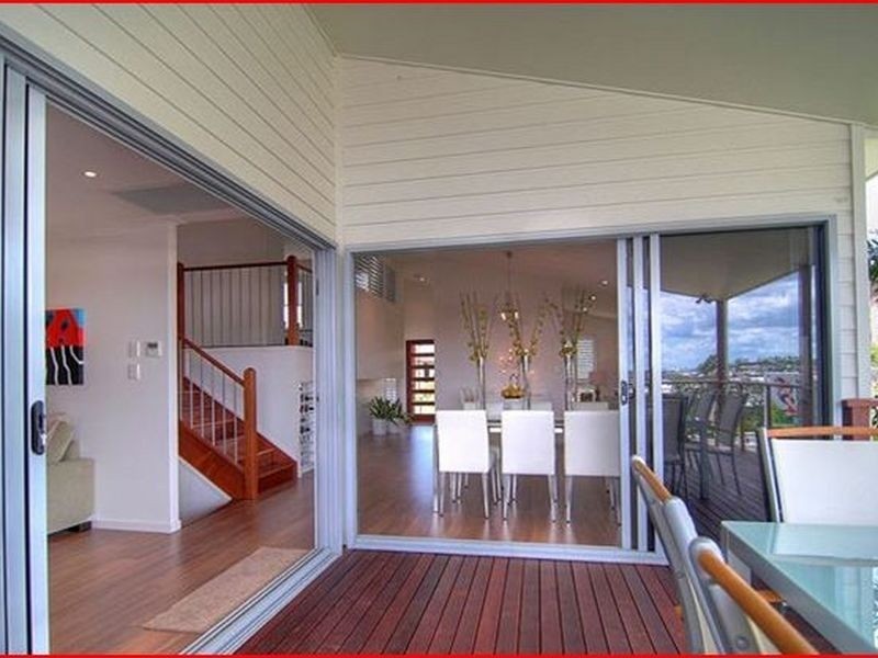 8 Waratah Court, Springfield Lakes QLD 4300