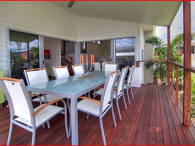 8 Waratah Court, Springfield Lakes QLD 4300