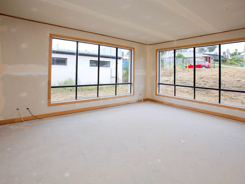 7 Mahogany Rise, Brookwater QLD 4300