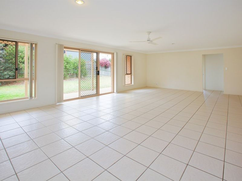 6 Parkside Drive, Springfield QLD 4300