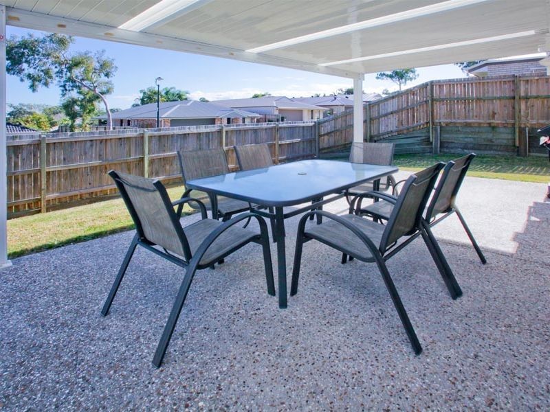 15 Brushwood Circuit, Forest Lake QLD 4078