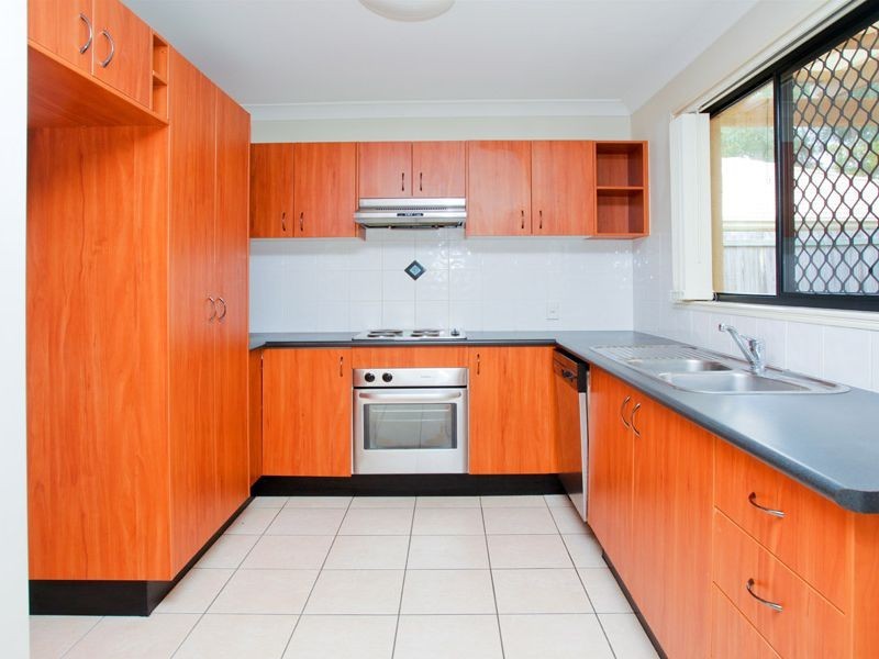 6 Aldworth Place, Springfield Lakes QLD 4300