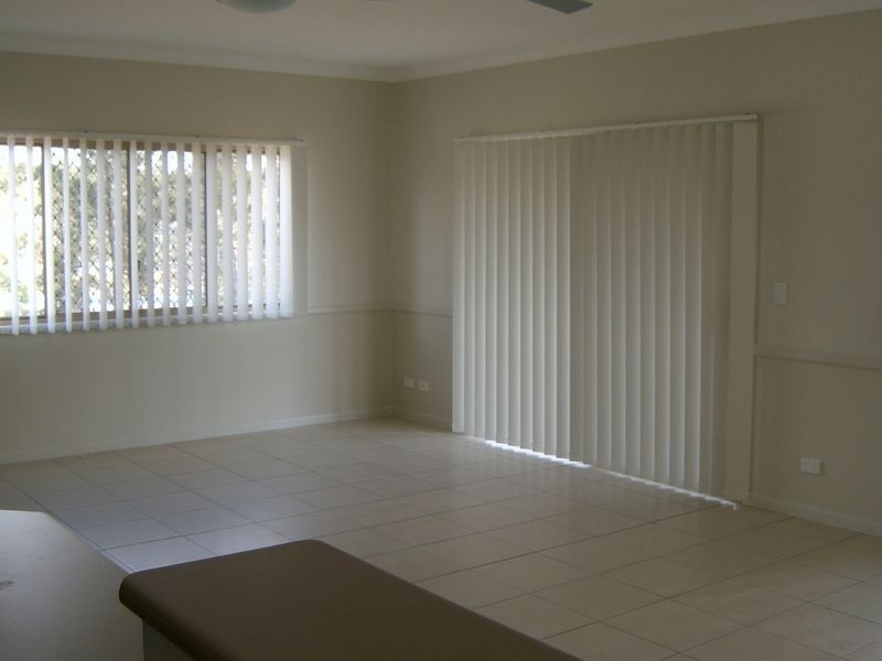 17 Dianella Street, Springfield Lakes QLD 4300