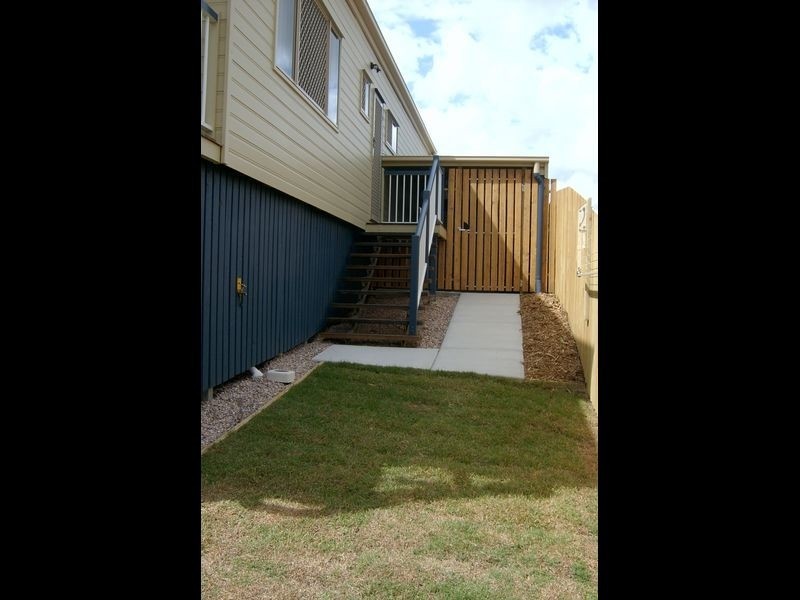 17 Dianella Street, Springfield Lakes QLD 4300