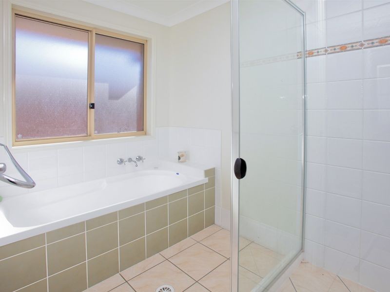 101 Anna Drive, Raceview QLD 4305