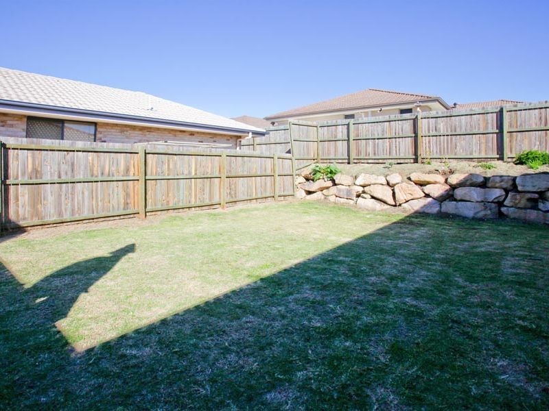 101 Anna Drive, Raceview QLD 4305