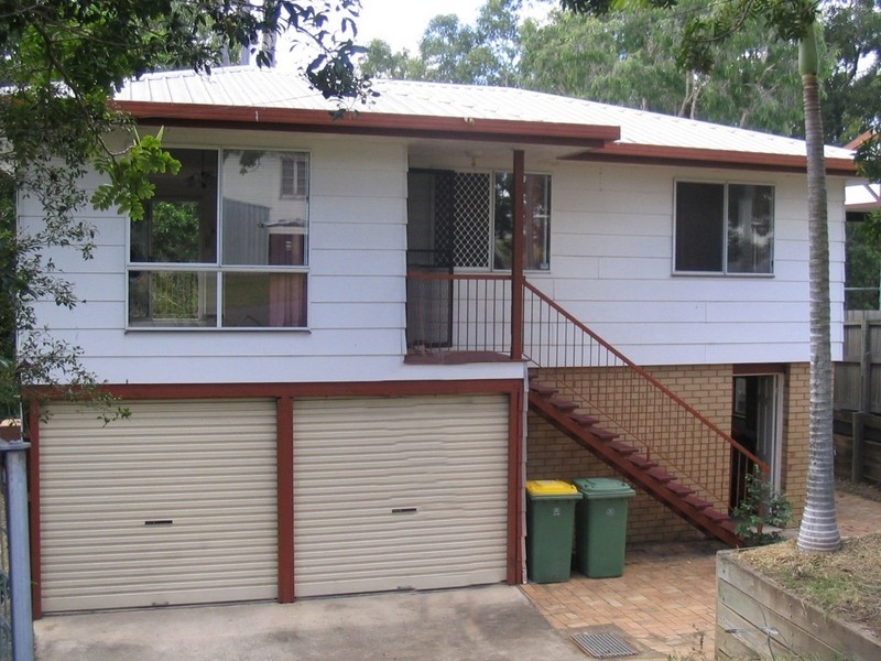 35 Joseph Street, Dinmore QLD 4303