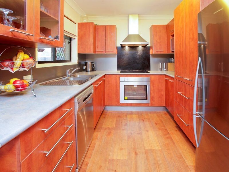 10 Highbury Drive, Redbank Plains QLD 4301