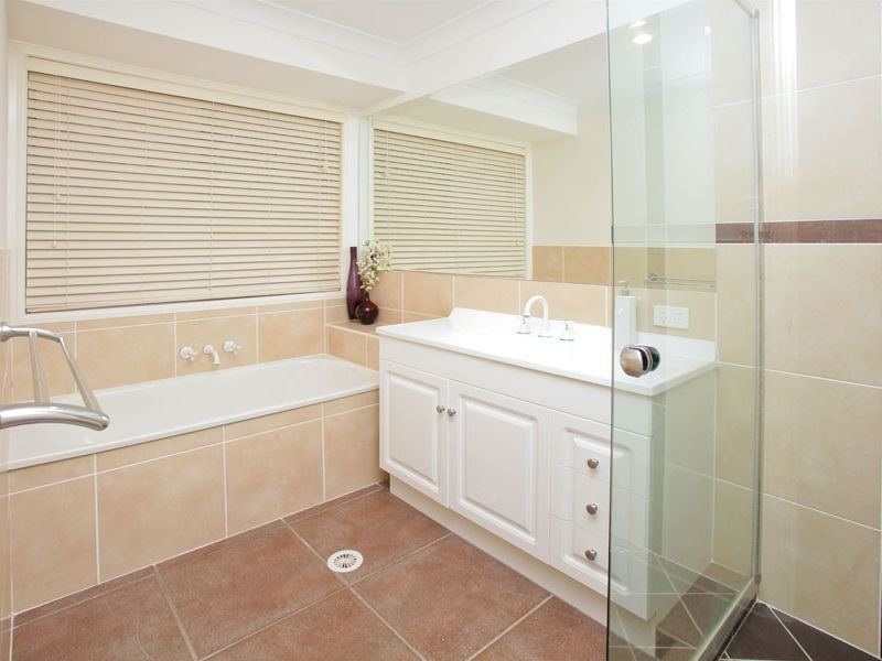 12 Liberty Crescent, Springfield Lakes QLD 4300