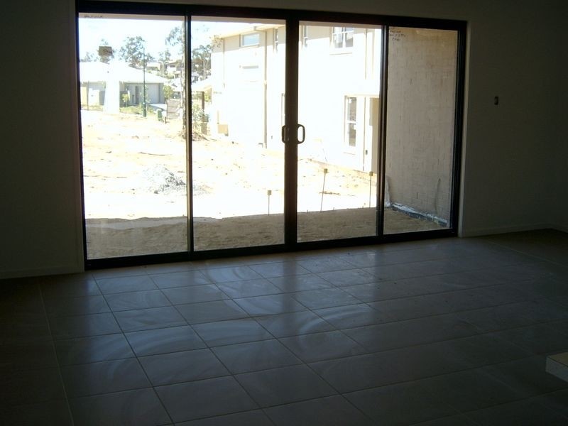 6 Tenzing Place, Springfield Lakes QLD 4300