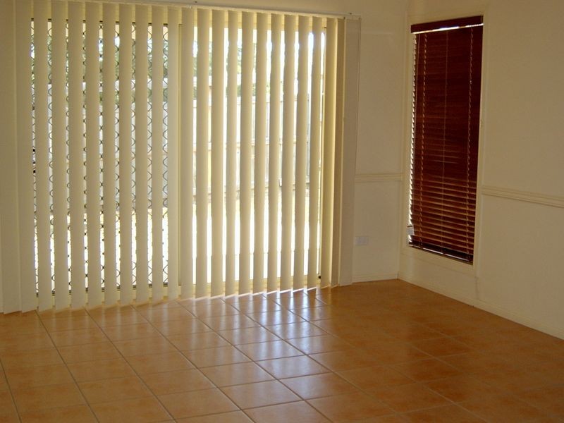3 Trevi Place, Springfield Lakes QLD 4300