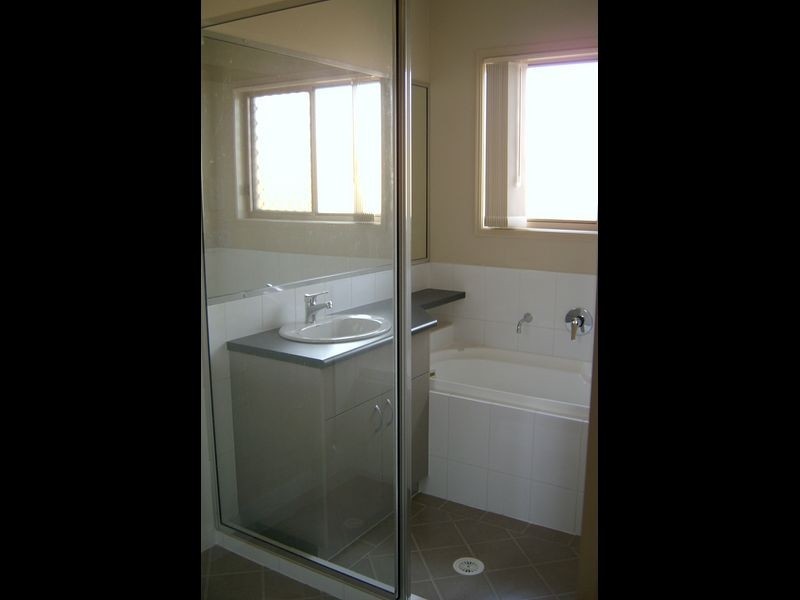 19 Inlet Lane, Springfield Lakes QLD 4300