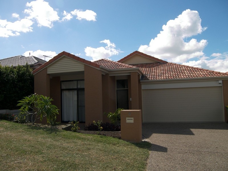 8 Grand South Circuit, Springfield Lakes QLD 4300