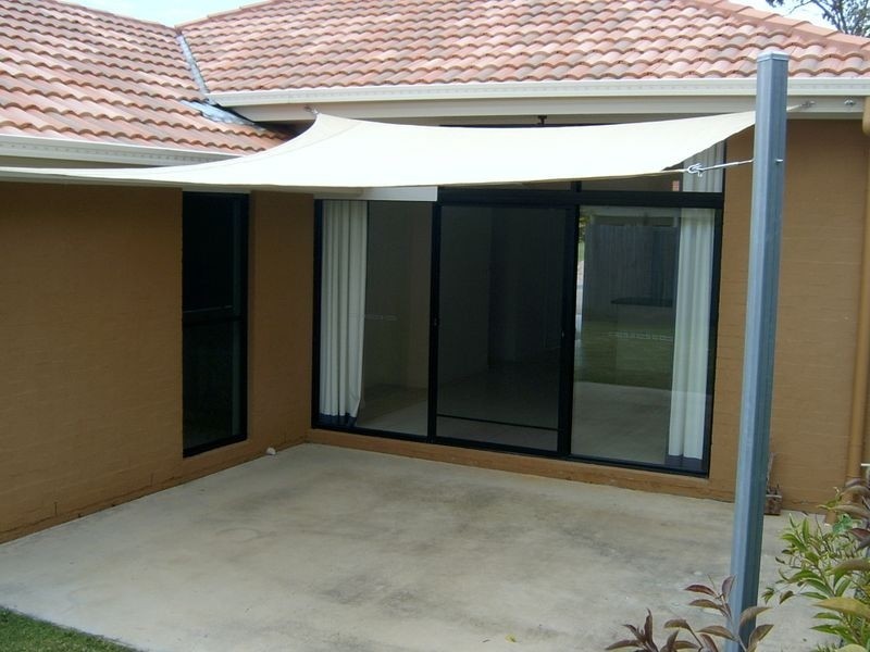 8 Grand South Circuit, Springfield Lakes QLD 4300