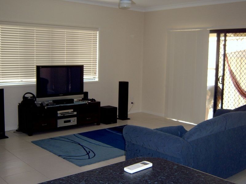 3 Sunsail Lane, Springfield Lakes QLD 4300