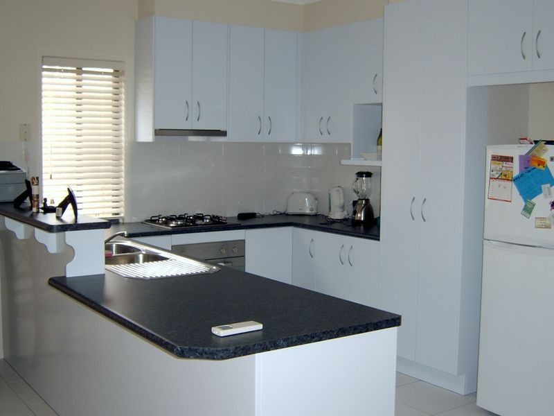 3 Sunsail Lane, Springfield Lakes QLD 4300
