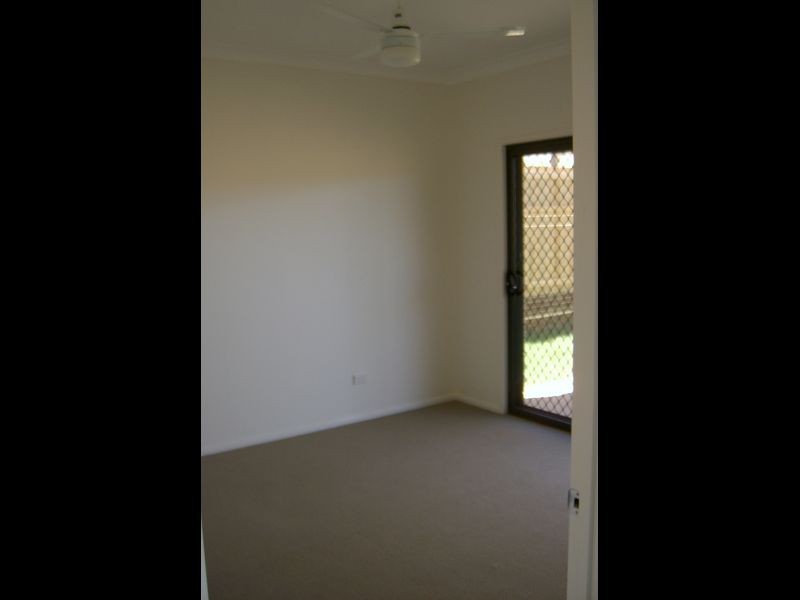 11 Glen Echo Street, Springfield Lakes QLD 4300
