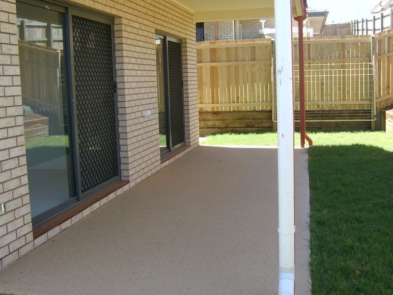 11 Glen Echo Street, Springfield Lakes QLD 4300