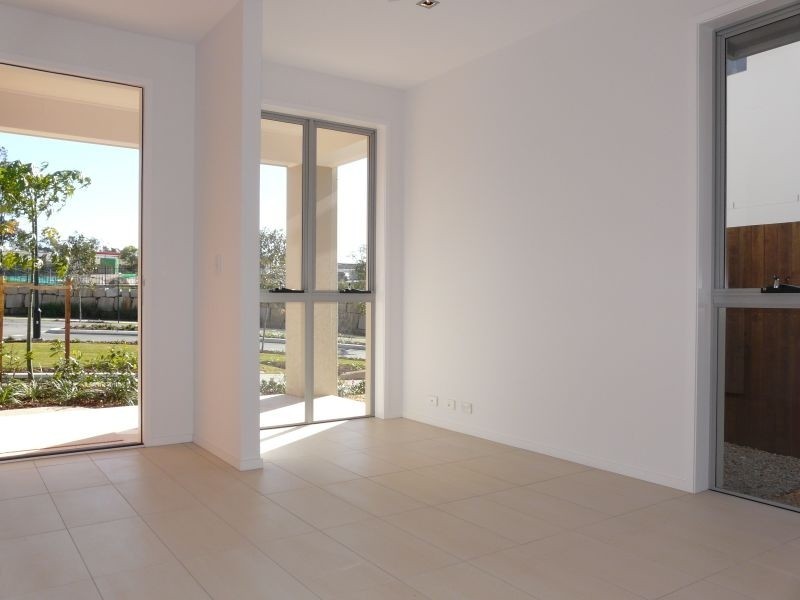 13 Spyglass Lane, Brookwater QLD 4300