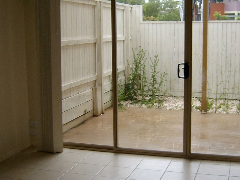 9/22 High Street, Forest Lake QLD 4078