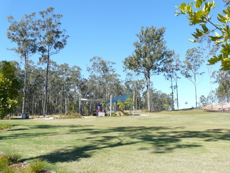 11 Spyglass Lane, Brookwater QLD 4300