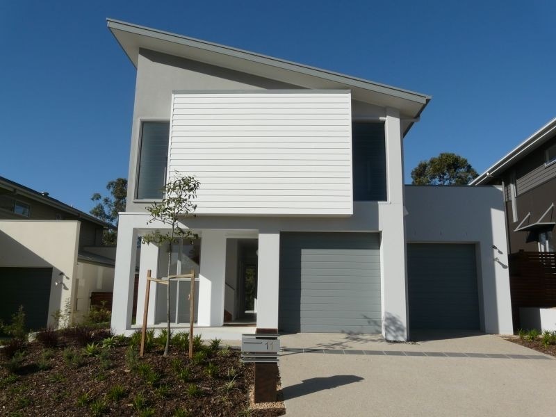 11 Spyglass Lane, Brookwater QLD 4300