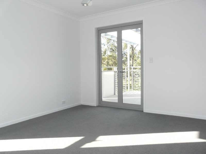 11 Spyglass Lane, Brookwater QLD 4300