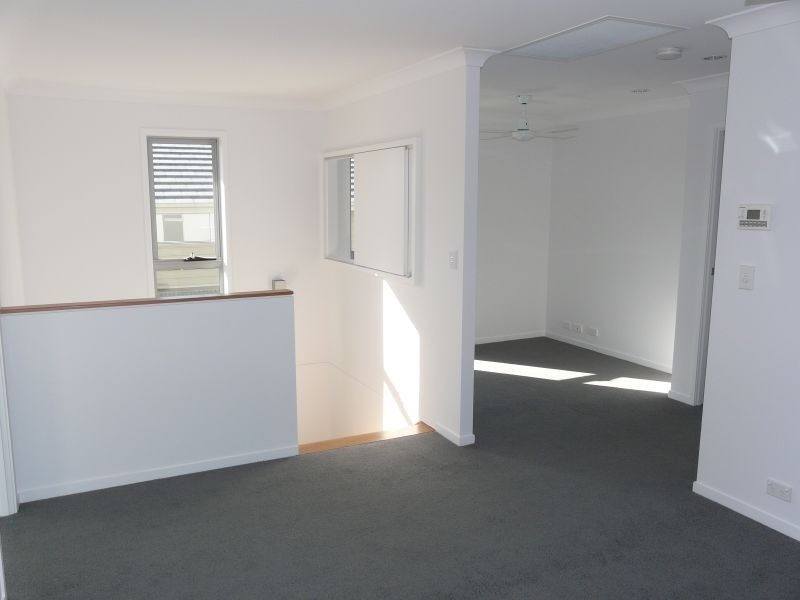 11 Spyglass Lane, Brookwater QLD 4300