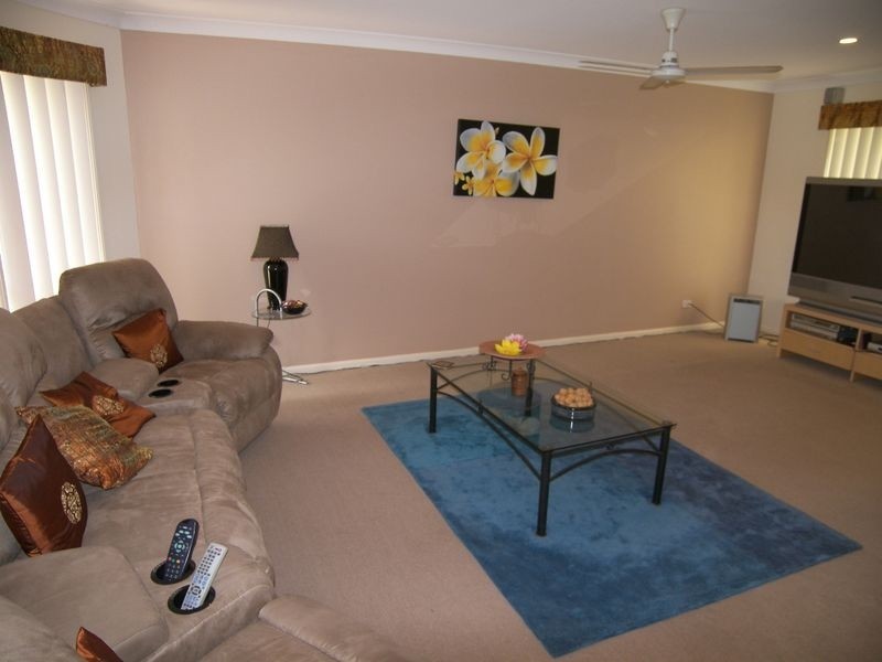 10 Lotus Place, Springfield QLD 4300
