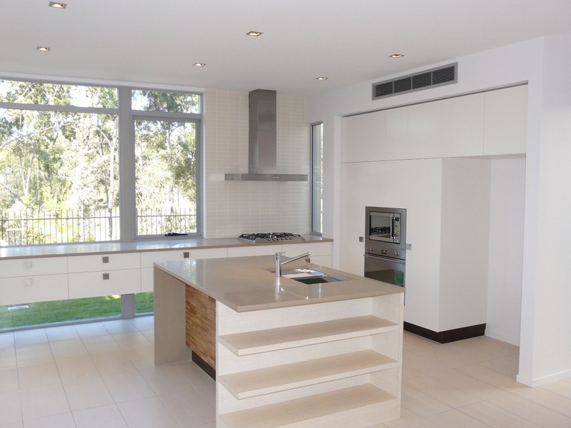 9 Spyglass Lane, Brookwater QLD 4300