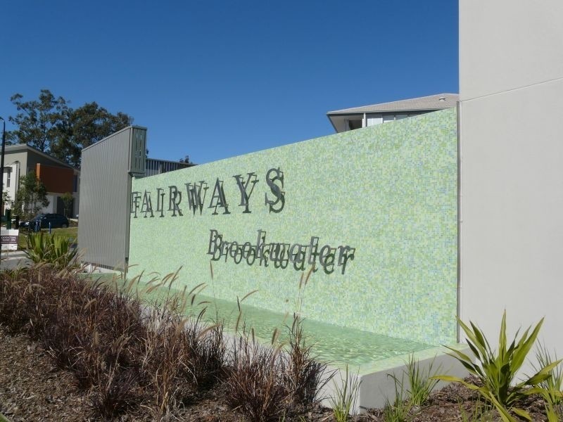 9 Spyglass Lane, Brookwater QLD 4300