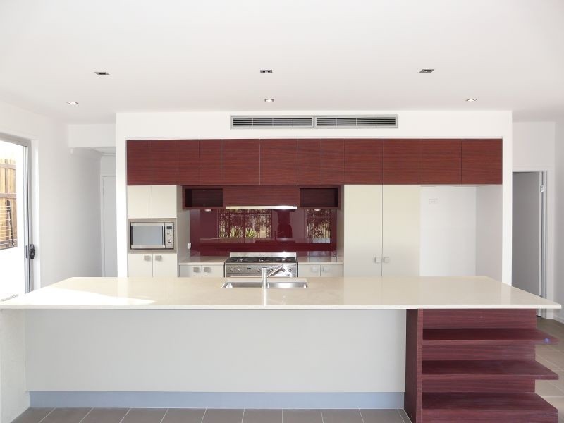 1 Spyglass Lane, Brookwater QLD 4300