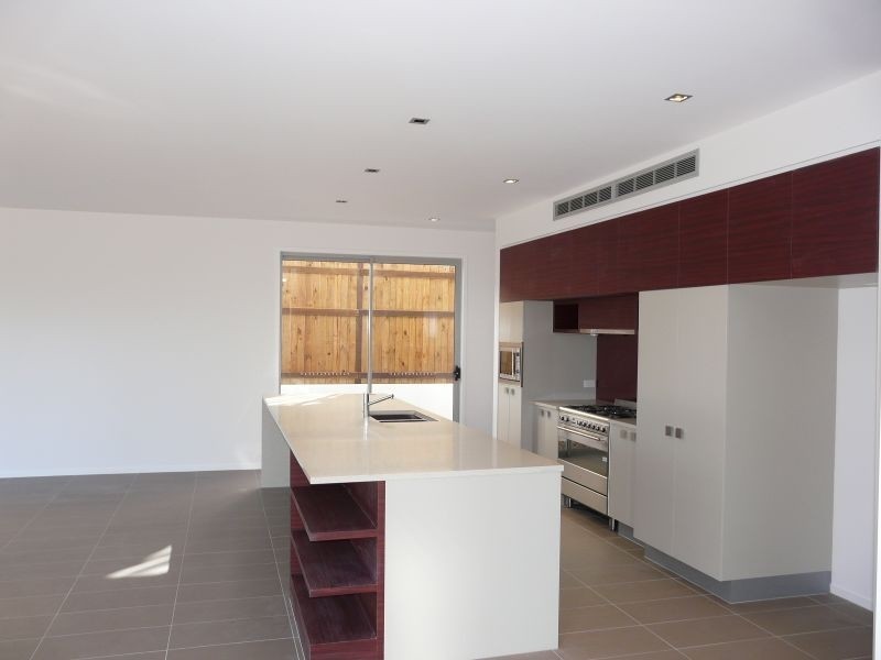 1 Spyglass Lane, Brookwater QLD 4300