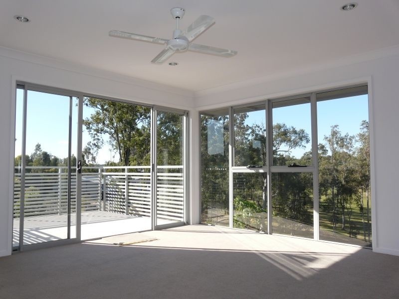 1 Spyglass Lane, Brookwater QLD 4300