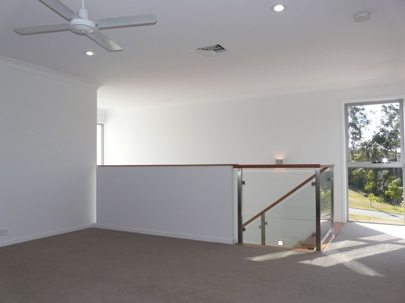1 Spyglass Lane, Brookwater QLD 4300