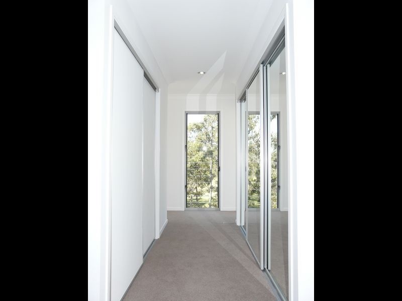 1 Spyglass Lane, Brookwater QLD 4300