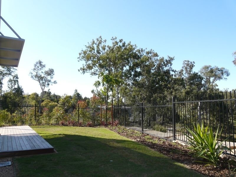1 Spyglass Lane, Brookwater QLD 4300