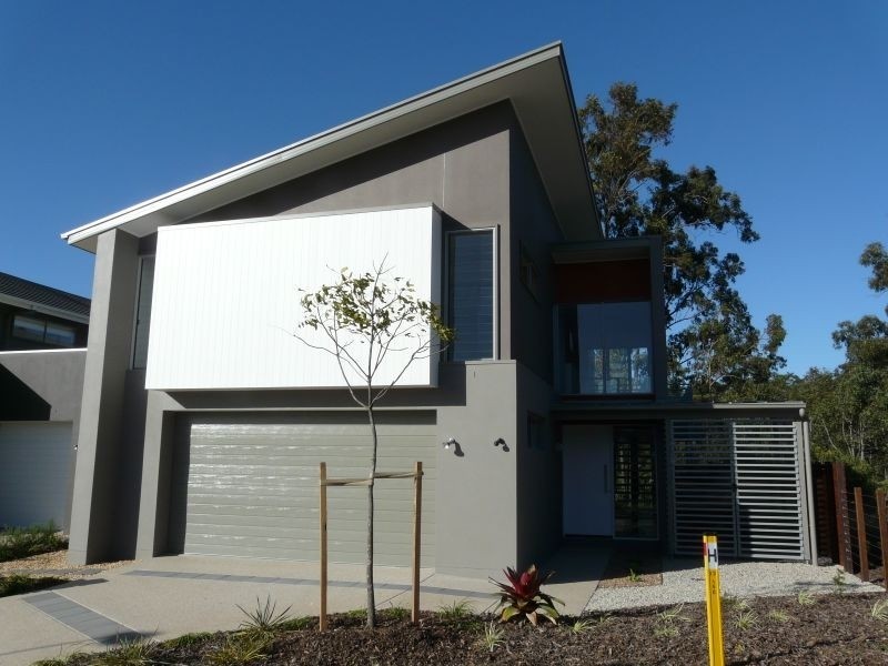 1 Spyglass Lane, Brookwater QLD 4300