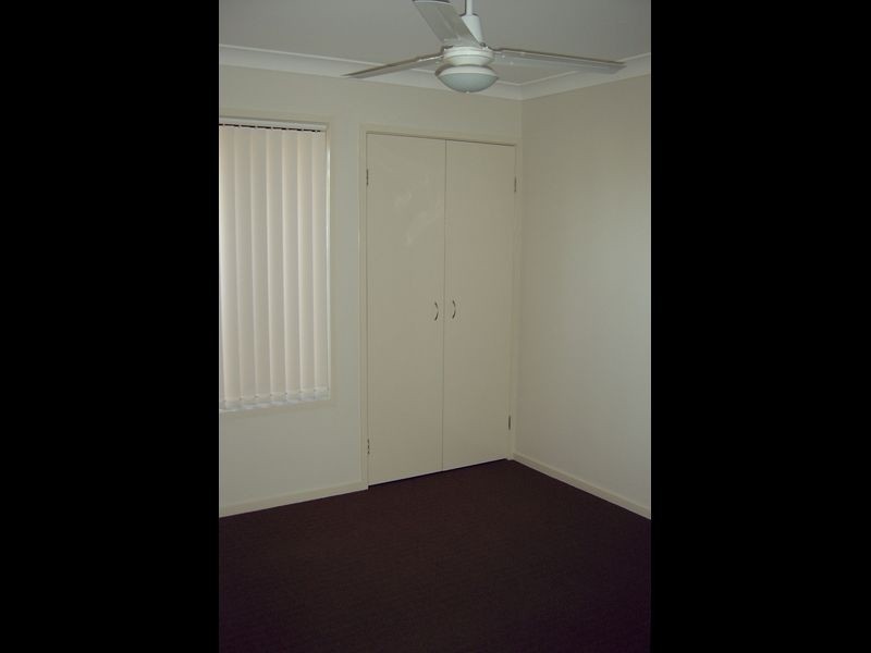 5 Jasper Way, Springfield Lakes QLD 4300
