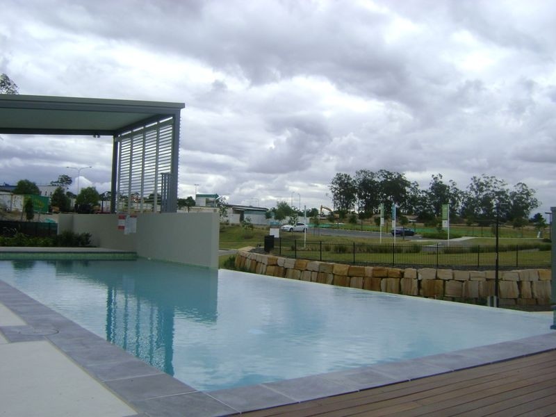 Fairways Brookwater, Brookwater QLD 4300