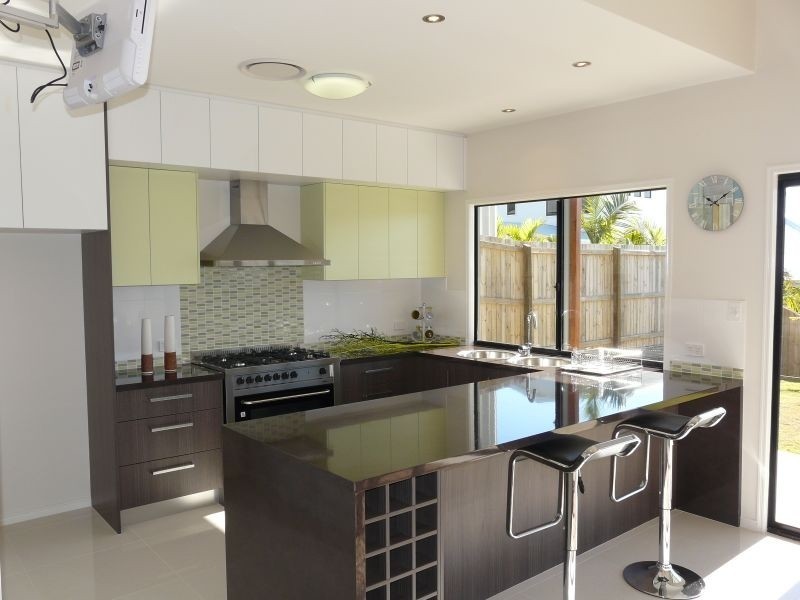 7 Rosella Crescent, Springfield Lakes QLD 4300