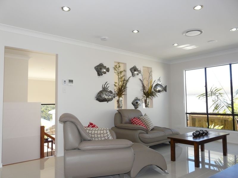 7 Rosella Crescent, Springfield Lakes QLD 4300