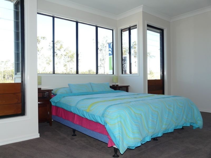 7 Rosella Crescent, Springfield Lakes QLD 4300