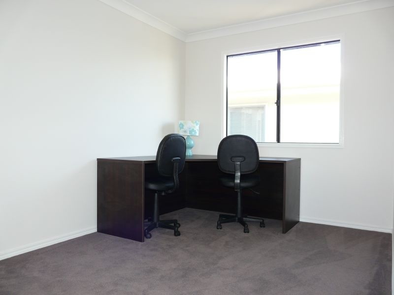 7 Rosella Crescent, Springfield Lakes QLD 4300