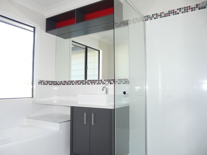 7 Rosella Crescent, Springfield Lakes QLD 4300
