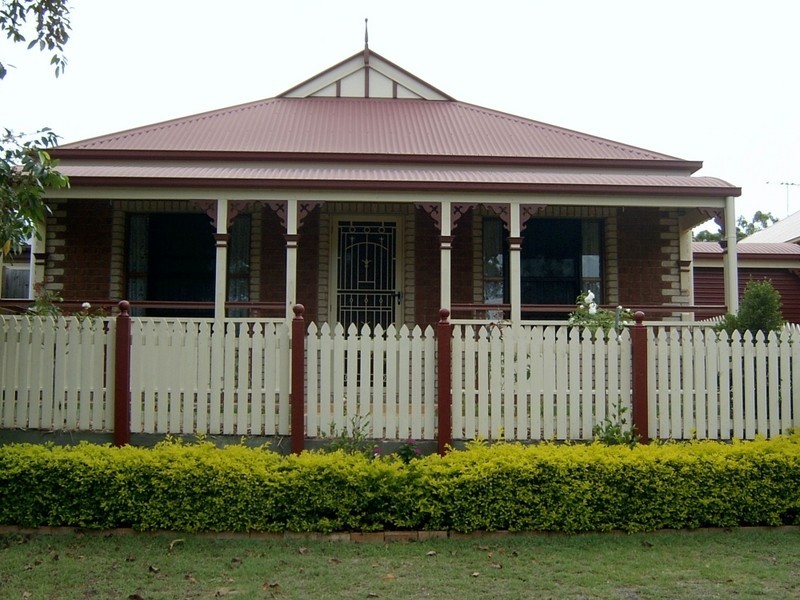 13 Hannam Crescent, Forest Lake QLD 4078