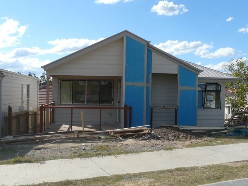 17 Aspect Terrace, Springfield Lakes QLD 4300