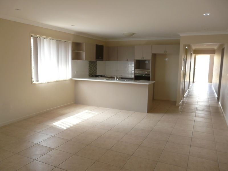 67 Opossum Circuit, Springfield Lakes QLD 4300