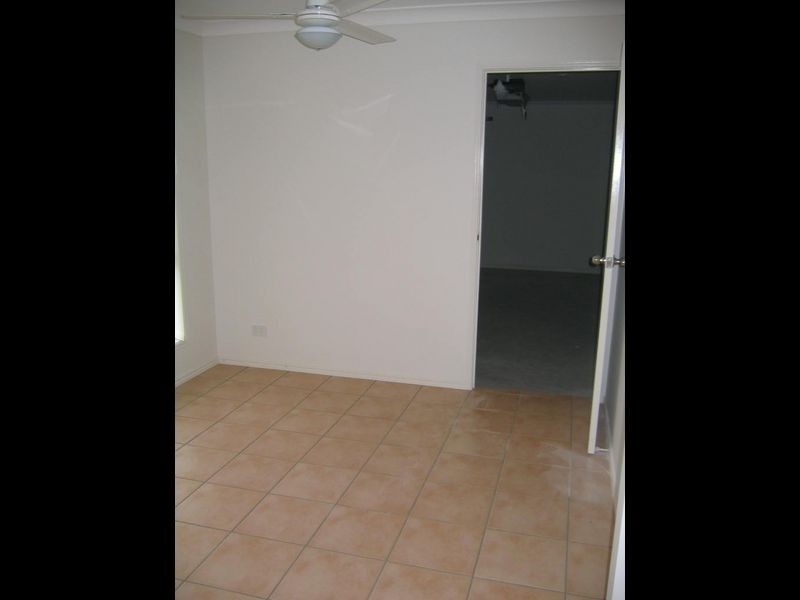 91 Anna Drive, Raceview QLD 4305
